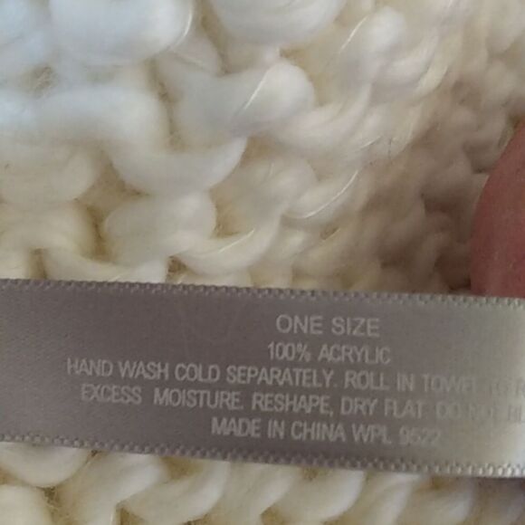 Cozy Charter Club Pearl White Beanie - Picture 6 of 7